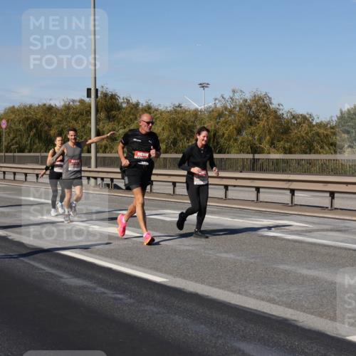 03.10.2025 - Köhlbrandbrückenlauf Julia Fischer http://msf.ph/oto/9011500 03.10.2025 12:59:50 Position 3  meine-sportfotos.de