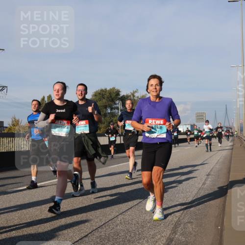 03.10.2025 - Köhlbrandbrückenlauf Luisa Fischer http://msf.ph/oto/9011504 03.10.2025 10:54:01 Position 3 1238, 1335, 2677 meine-sportfotos.de
