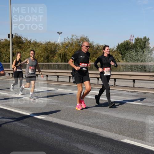 03.10.2025 - Köhlbrandbrückenlauf Julia Fischer http://msf.ph/oto/9011507 03.10.2025 12:59:51 Position 3 6418 meine-sportfotos.de
