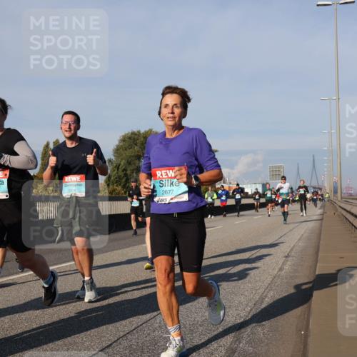 03.10.2025 - Köhlbrandbrückenlauf Luisa Fischer http://msf.ph/oto/9011508 03.10.2025 10:54:01 Position 3 1335, 1506, 2677 meine-sportfotos.de