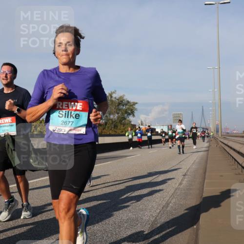 03.10.2025 - Köhlbrandbrückenlauf Luisa Fischer http://msf.ph/oto/9011512 03.10.2025 10:54:01 Position 3 1506, 2677 meine-sportfotos.de