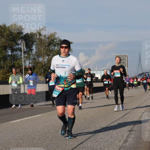 03.10.2025 - Köhlbrandbrückenlauf Luisa Fischer http://msf.ph/oto/9011552 03.10.2025 10:54:05 Position 3 3280 meine-sportfotos.de
