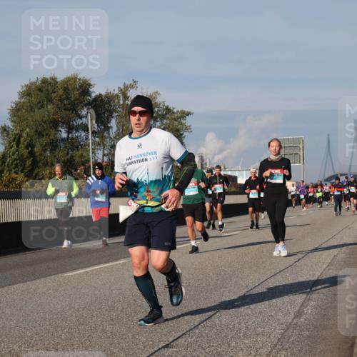 03.10.2025 - Köhlbrandbrückenlauf Luisa Fischer http://msf.ph/oto/9011557 03.10.2025 10:54:06 Position 3  meine-sportfotos.de