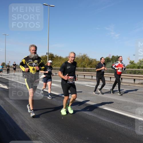 03.10.2025 - Köhlbrandbrückenlauf Julia Fischer http://msf.ph/oto/9011571 03.10.2025 13:00:04 Position 3  meine-sportfotos.de