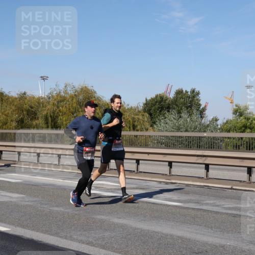 03.10.2025 - Köhlbrandbrückenlauf Julia Fischer http://msf.ph/oto/9011587 03.10.2025 13:00:08 Position 3  meine-sportfotos.de