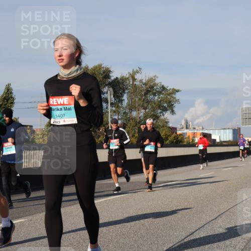 03.10.2025 - Köhlbrandbrückenlauf Luisa Fischer http://msf.ph/oto/9011592 03.10.2025 10:54:09 Position 3 1699, 1407 meine-sportfotos.de