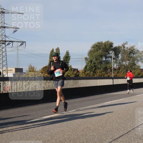 03.10.2025 - Köhlbrandbrückenlauf Luisa Fischer http://msf.ph/oto/9011634 03.10.2025 10:54:12 Position 3 1764 meine-sportfotos.de