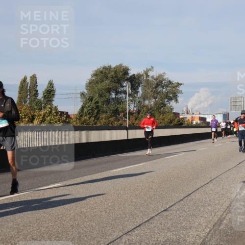 03.10.2025 - Köhlbrandbrückenlauf Luisa Fischer http://msf.ph/oto/9011638 03.10.2025 10:54:13 Position 3  meine-sportfotos.de