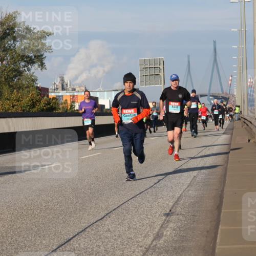 03.10.2025 - Köhlbrandbrückenlauf Luisa Fischer http://msf.ph/oto/9011655 03.10.2025 10:54:14 Position 3 1369 meine-sportfotos.de