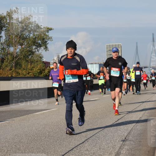 03.10.2025 - Köhlbrandbrückenlauf Luisa Fischer http://msf.ph/oto/9011669 03.10.2025 10:54:16 Position 3 2805, 1369 meine-sportfotos.de