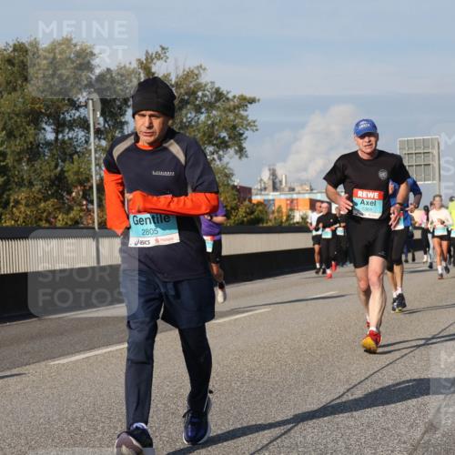 03.10.2025 - Köhlbrandbrückenlauf Luisa Fischer http://msf.ph/oto/9011683 03.10.2025 10:54:17 Position 3 2805, 1369 meine-sportfotos.de