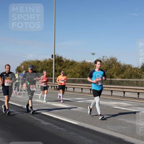 03.10.2025 - Köhlbrandbrückenlauf Julia Fischer http://msf.ph/oto/9011691 03.10.2025 13:00:29 Position 3  meine-sportfotos.de