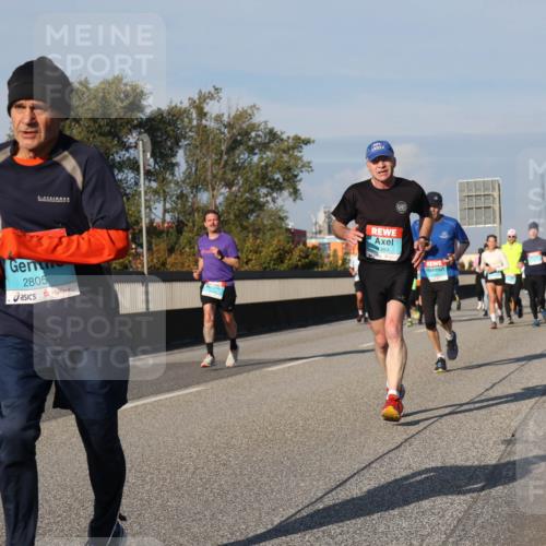03.10.2025 - Köhlbrandbrückenlauf Luisa Fischer http://msf.ph/oto/9011693 03.10.2025 10:54:18 Position 3 2805, 369 meine-sportfotos.de