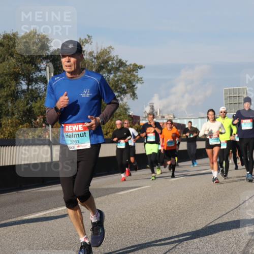 03.10.2025 - Köhlbrandbrückenlauf Luisa Fischer http://msf.ph/oto/9011721 03.10.2025 10:54:21 Position 3 3261 meine-sportfotos.de