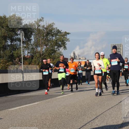 03.10.2025 - Köhlbrandbrückenlauf Luisa Fischer http://msf.ph/oto/9011732 03.10.2025 10:54:22 Position 3  meine-sportfotos.de