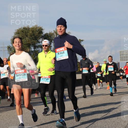 03.10.2025 - Köhlbrandbrückenlauf Luisa Fischer http://msf.ph/oto/9011771 03.10.2025 10:54:25 Position 3 1478, 1163, 1203, 2942, 1257 meine-sportfotos.de