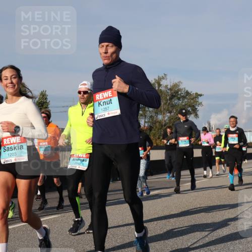 03.10.2025 - Köhlbrandbrückenlauf Luisa Fischer http://msf.ph/oto/9011778 03.10.2025 10:54:26 Position 3 1478, 1203, 2942, 1257 meine-sportfotos.de