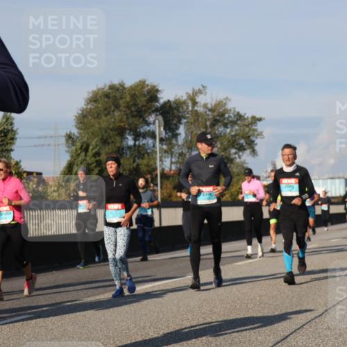 03.10.2025 - Köhlbrandbrückenlauf Luisa Fischer http://msf.ph/oto/9011786 03.10.2025 10:54:27 Position 3  meine-sportfotos.de