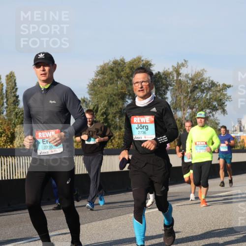 03.10.2025 - Köhlbrandbrückenlauf Luisa Fischer http://msf.ph/oto/9011805 03.10.2025 10:54:29 Position 3 2735, 2736, 1409, 1555 meine-sportfotos.de