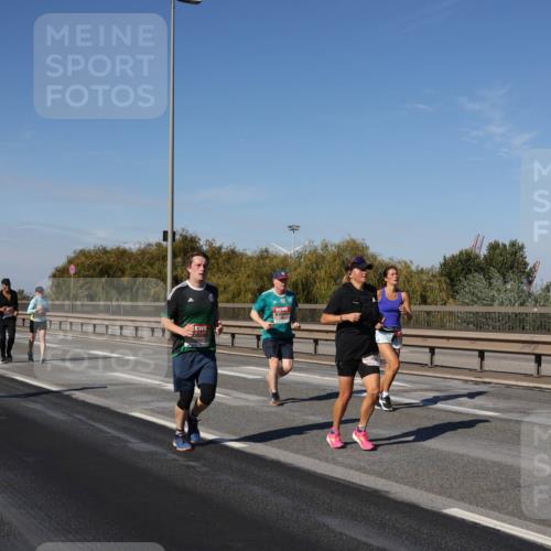 03.10.2025 - Köhlbrandbrückenlauf Julia Fischer http://msf.ph/oto/9011810 03.10.2025 13:00:49 Position 3  meine-sportfotos.de