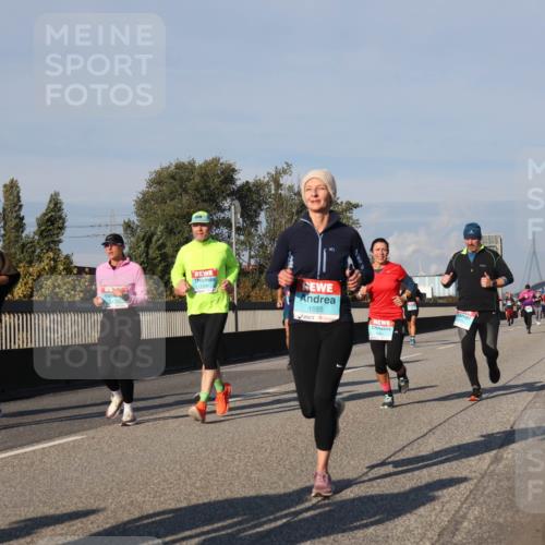03.10.2025 - Köhlbrandbrückenlauf Luisa Fischer http://msf.ph/oto/9011820 03.10.2025 10:54:30 Position 3 1555 meine-sportfotos.de