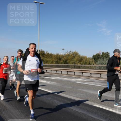 03.10.2025 - Köhlbrandbrückenlauf Julia Fischer http://msf.ph/oto/9011837 03.10.2025 13:00:55 Position 3  meine-sportfotos.de