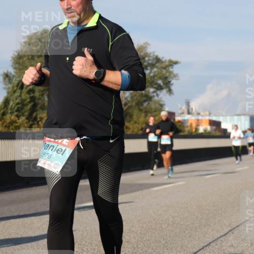 03.10.2025 - Köhlbrandbrückenlauf Luisa Fischer http://msf.ph/oto/9011849 03.10.2025 10:54:33 Position 3 1876 meine-sportfotos.de
