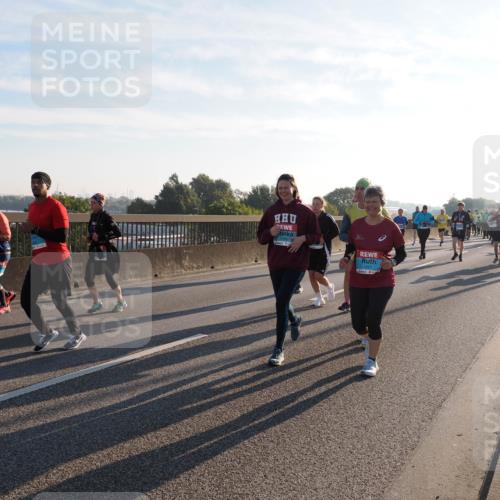 03.10.2025 - Köhlbrandbrückenlauf Fabian Wolf http://msf.ph/oto/9011863 03.10.2025 09:22:43 Position 3 1098, 1097 meine-sportfotos.de