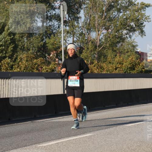03.10.2025 - Köhlbrandbrückenlauf Luisa Fischer http://msf.ph/oto/9011871 03.10.2025 10:54:35 Position 3 1338 meine-sportfotos.de