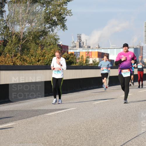 03.10.2025 - Köhlbrandbrückenlauf Luisa Fischer http://msf.ph/oto/9011894 03.10.2025 10:54:37 Position 3  meine-sportfotos.de