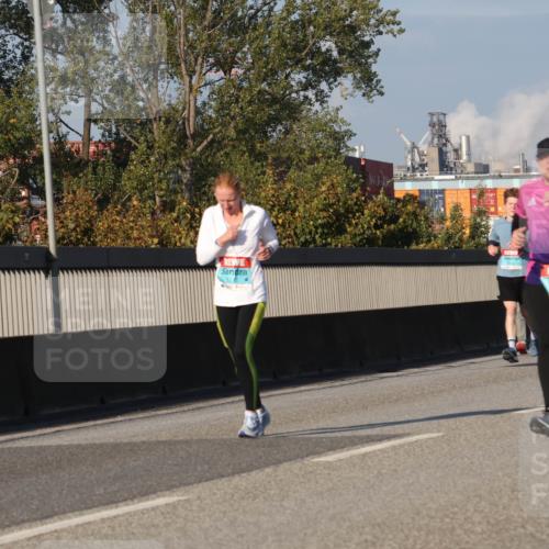 03.10.2025 - Köhlbrandbrückenlauf Luisa Fischer http://msf.ph/oto/9011902 03.10.2025 10:54:38 Position 3 1188 meine-sportfotos.de