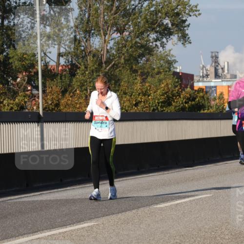 03.10.2025 - Köhlbrandbrückenlauf Luisa Fischer http://msf.ph/oto/9011908 03.10.2025 10:54:38 Position 3 1742, 1188 meine-sportfotos.de