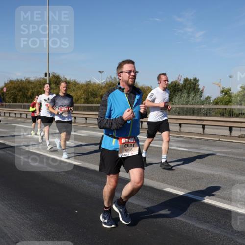 03.10.2025 - Köhlbrandbrückenlauf Julia Fischer http://msf.ph/oto/9011929 03.10.2025 13:01:13 Position 3 6208 meine-sportfotos.de