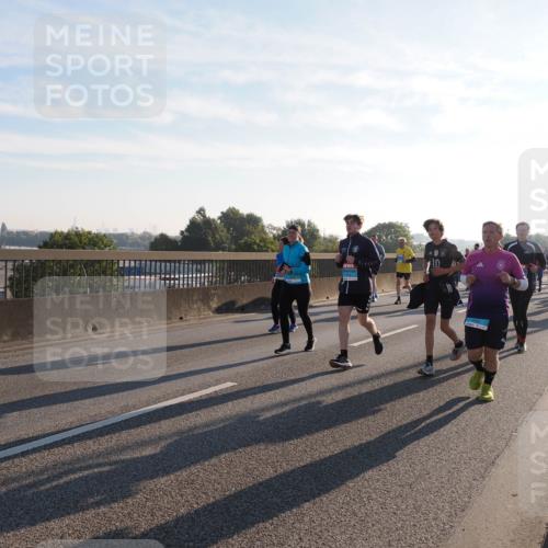 03.10.2025 - Köhlbrandbrückenlauf Fabian Wolf http://msf.ph/oto/9011934 03.10.2025 09:22:47 Position 3 4000 meine-sportfotos.de