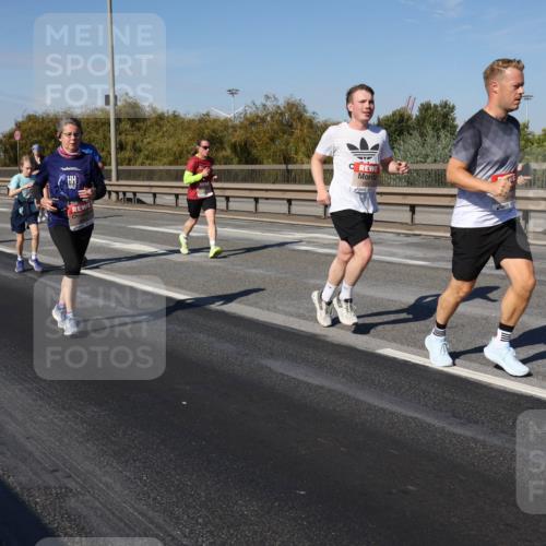 03.10.2025 - Köhlbrandbrückenlauf Julia Fischer http://msf.ph/oto/9011940 03.10.2025 13:01:15 Position 3  meine-sportfotos.de