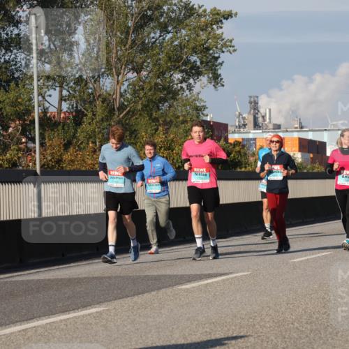 03.10.2025 - Köhlbrandbrückenlauf Luisa Fischer http://msf.ph/oto/9011953 03.10.2025 10:54:42 Position 3 1753 meine-sportfotos.de