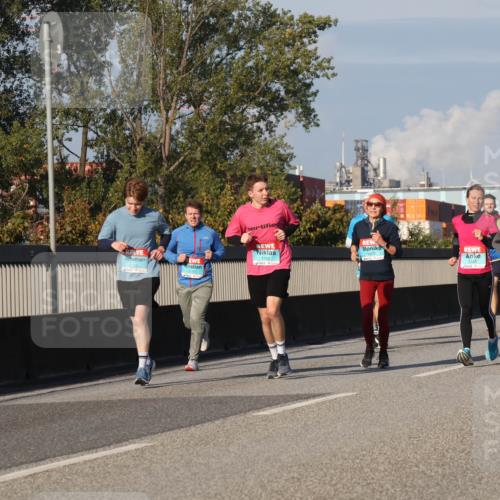 03.10.2025 - Köhlbrandbrückenlauf Luisa Fischer http://msf.ph/oto/9011955 03.10.2025 10:54:43 Position 3 1753, 1755, 1355 meine-sportfotos.de