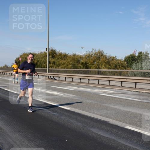 03.10.2025 - Köhlbrandbrückenlauf Julia Fischer http://msf.ph/oto/9011960 03.10.2025 13:01:20 Position 3  meine-sportfotos.de