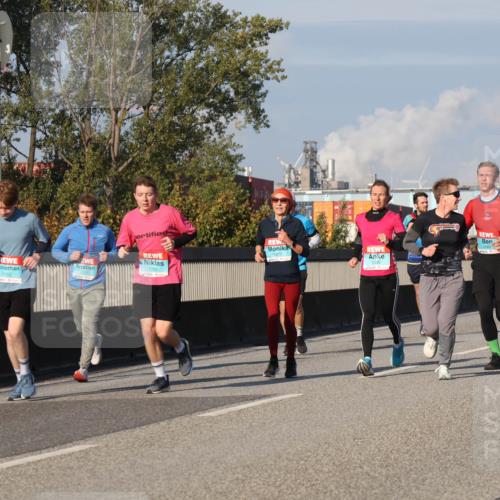 03.10.2025 - Köhlbrandbrückenlauf Luisa Fischer http://msf.ph/oto/9011966 03.10.2025 10:54:43 Position 3 25601, 1355, 1753 meine-sportfotos.de