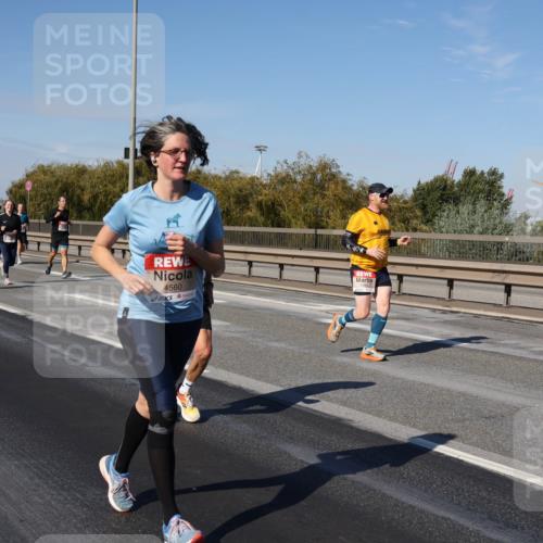 03.10.2025 - Köhlbrandbrückenlauf Julia Fischer http://msf.ph/oto/9011981 03.10.2025 13:01:24 Position 3 4560 meine-sportfotos.de