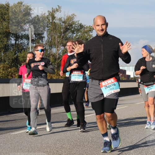 03.10.2025 - Köhlbrandbrückenlauf Luisa Fischer http://msf.ph/oto/9012007 03.10.2025 10:54:47 Position 3 1355, 3010, 3369, 3, 93 meine-sportfotos.de
