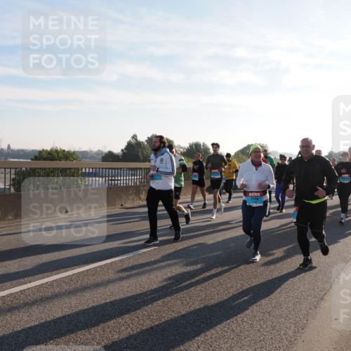 03.10.2025 - Köhlbrandbrückenlauf Fabian Wolf http://msf.ph/oto/9012022 03.10.2025 09:22:52 Position 3 1847 meine-sportfotos.de