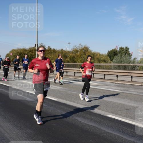 03.10.2025 - Köhlbrandbrückenlauf Julia Fischer http://msf.ph/oto/9012030 03.10.2025 13:01:34 Position 3  meine-sportfotos.de