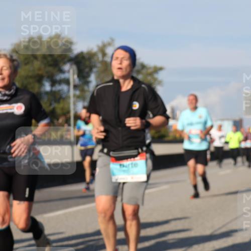 03.10.2025 - Köhlbrandbrückenlauf Luisa Fischer http://msf.ph/oto/9012031 03.10.2025 10:54:49 Position 3  meine-sportfotos.de