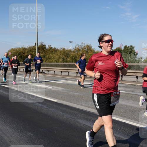 03.10.2025 - Köhlbrandbrückenlauf Julia Fischer http://msf.ph/oto/9012037 03.10.2025 13:01:35 Position 3 4154 meine-sportfotos.de