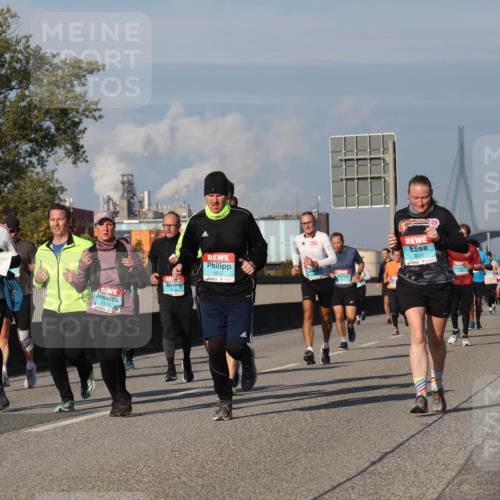 03.10.2025 - Köhlbrandbrückenlauf Luisa Fischer http://msf.ph/oto/9012087 03.10.2025 10:54:55 Position 3 1536, 1833 meine-sportfotos.de