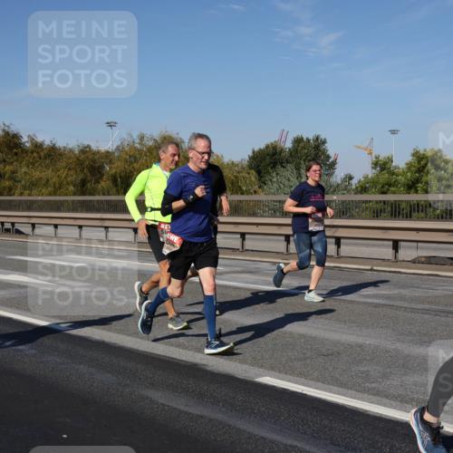 03.10.2025 - Köhlbrandbrückenlauf Julia Fischer http://msf.ph/oto/9012094 03.10.2025 13:01:41 Position 3 590 meine-sportfotos.de