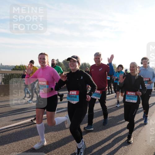 03.10.2025 - Köhlbrandbrückenlauf Fabian Wolf http://msf.ph/oto/9012103 03.10.2025 09:22:55 Position 3 10, 2114, 1687, 2435, 647 meine-sportfotos.de