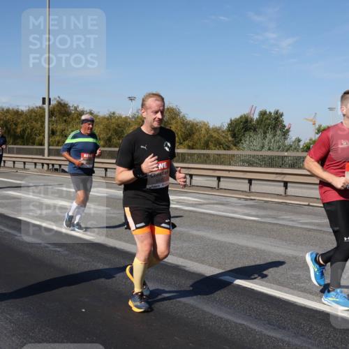 03.10.2025 - Köhlbrandbrückenlauf Julia Fischer http://msf.ph/oto/9012118 03.10.2025 13:01:46 Position 3 5129, 6435 meine-sportfotos.de