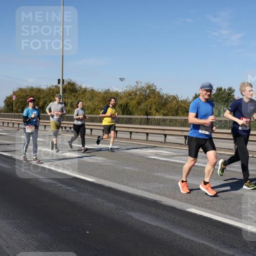 03.10.2025 - Köhlbrandbrückenlauf Julia Fischer http://msf.ph/oto/9012128 03.10.2025 13:01:50 Position 3  meine-sportfotos.de
